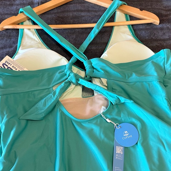 Women’s one-piece bathing suit. Turquoise CUPSHE. NWT 2x. Padded. Tie-back. - Picture 10 of 13